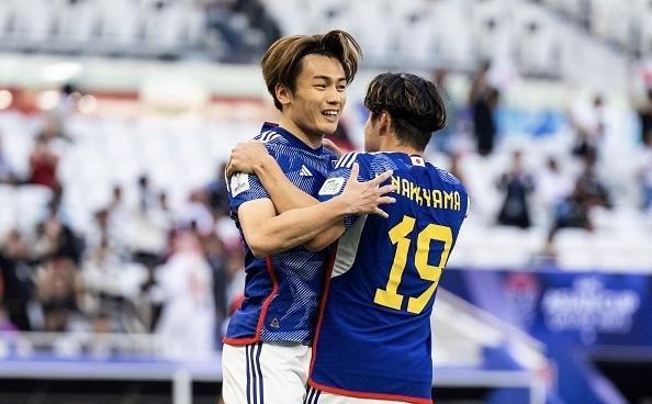 对外界压力 对外界压力