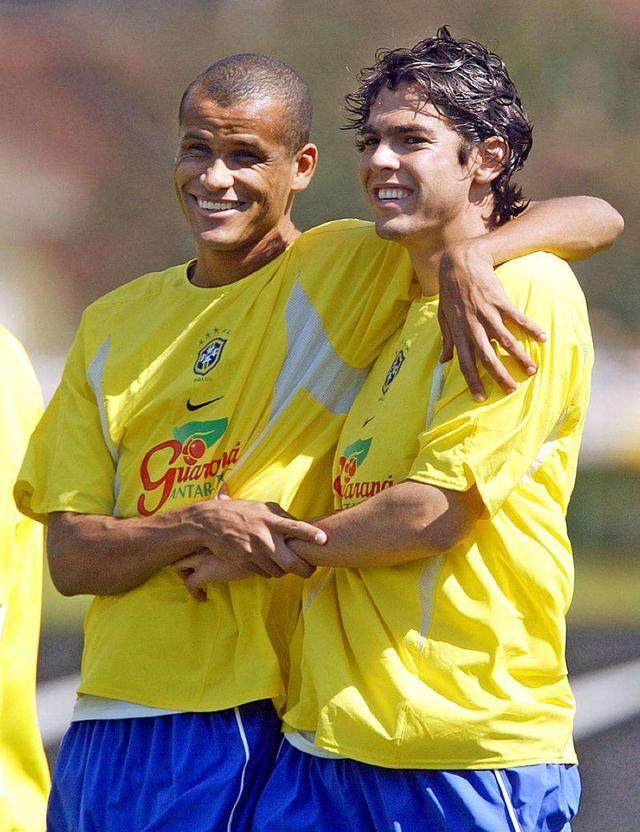 更是对整个 更是对整个